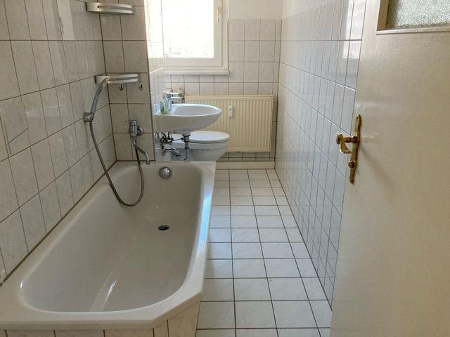 Erdgeschoßwohnung Hermsdorf - 3 Zimmer, 59 m&sup2;, 350&euro; | Angebot:25218003