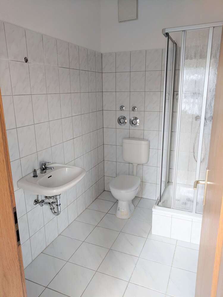 kleine 1 Zimmer-Wohnung in ruhiger Lagen *mit Küche*