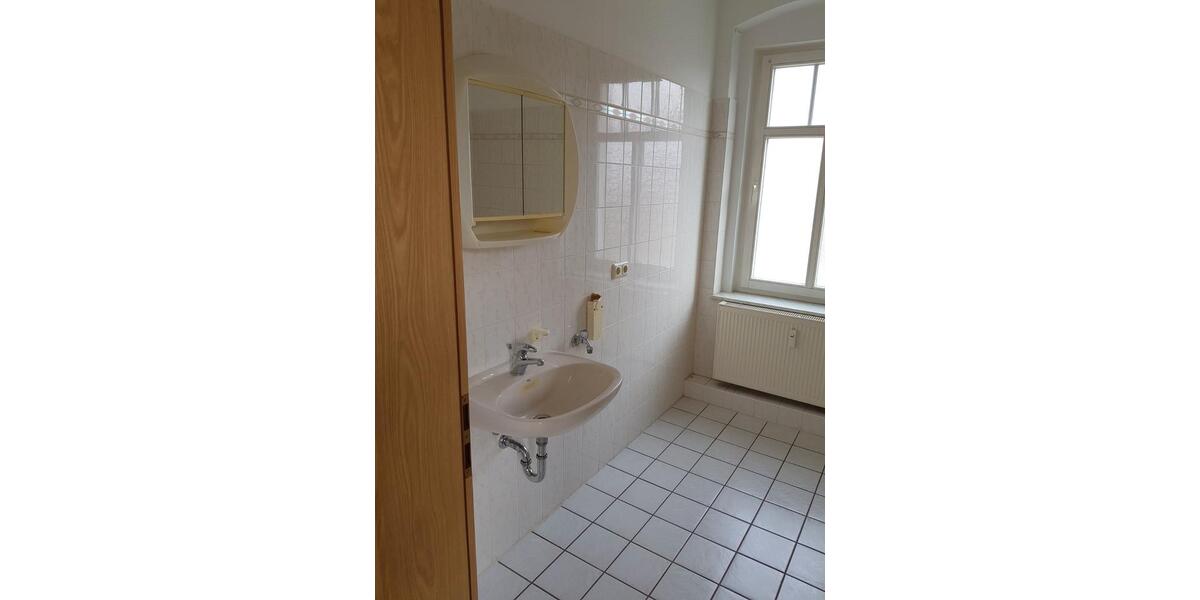 Etagenwohnung Löbau - 2 Zimmer, 51 m&sup2;, 230&euro; | Angebot:26019589