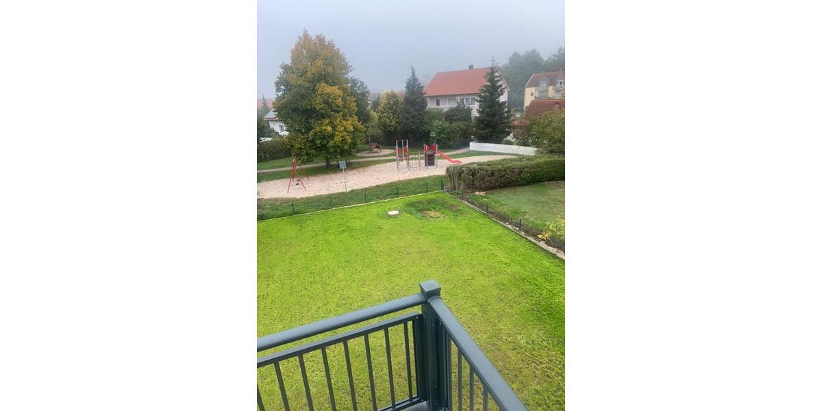 Etagenwohnung Teublitz - 7 Zimmer, 215 m&sup2;, 1.400&euro; | Angebot:26183694
