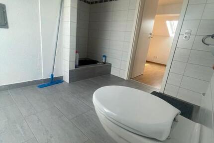 Dachgeschosswohnung 2 zimmer