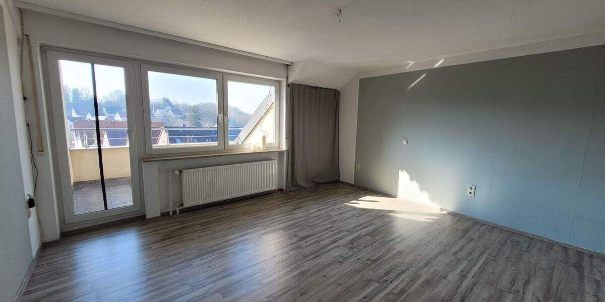 Etagenwohnung Kirchheim - 4 Zimmer, 130 m&sup2;, 980&euro; | Angebot:25845446