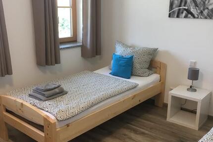 Wohnen auf Zeit Vaterstetten Parsdorf - 1 Zimmer, 16 m&sup2;, 48&euro; | Angebot:25044526