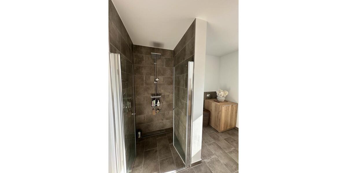 Etagenwohnung Wolmirstedt - 3.5 Zimmer, 102 m&sup2;, 1.267&euro; | Angebot:26602660