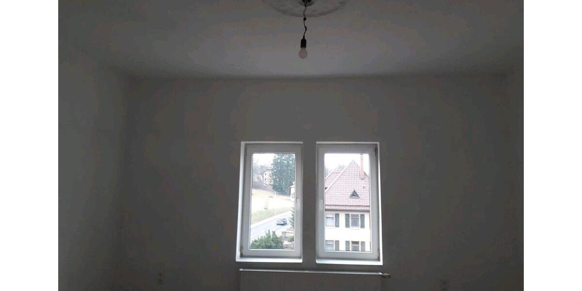 Mietwohnung 2.OG 4 Zimmer 550€ Kaltmiete 4 zimmer