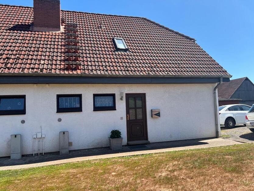 Doppelhaushälfte zu vermieten in Röddenau