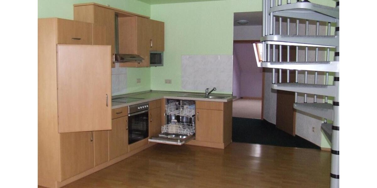 Dachgeschoßwohnung Zerbst (Anhalt) - 3 Zimmer, 120 m&sup2;, 600&euro; | Angebot:24351069