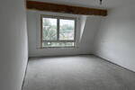 4 Zimmer-Wohnung mit Balkon, Barrierefrei, Aufzug, sowie mit günstigen Sonnen-Energie (A+)