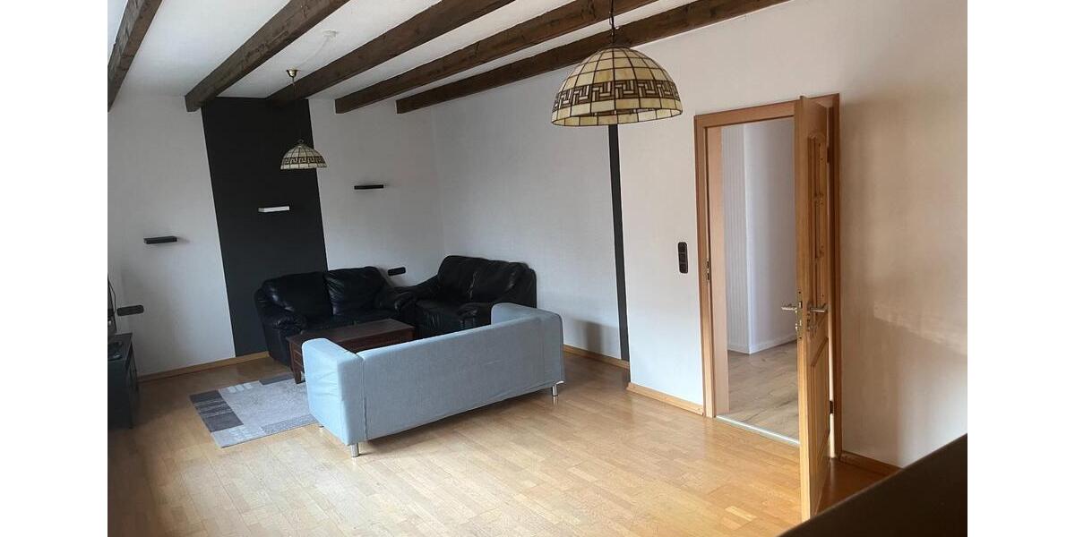 Etagenwohnung Dinklage - 9 Zimmer, 130 m&sup2;, 1.150&euro; | Angebot:25879934