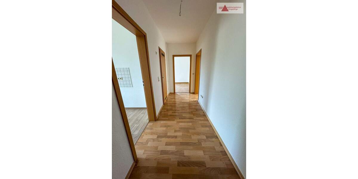 Etagenwohnung Lößnitz - 2 Zimmer, 49 m&sup2;, 294&euro; | Angebot:24157832