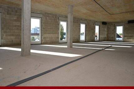 Gewerbeobjekt Neumarkt Altenhof - 1.572&euro; | Angebot:25682992