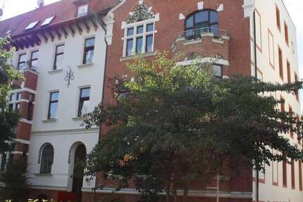 Wohnung zum Mieten in Magdeburg 858 € 110 m² 5 zimmer