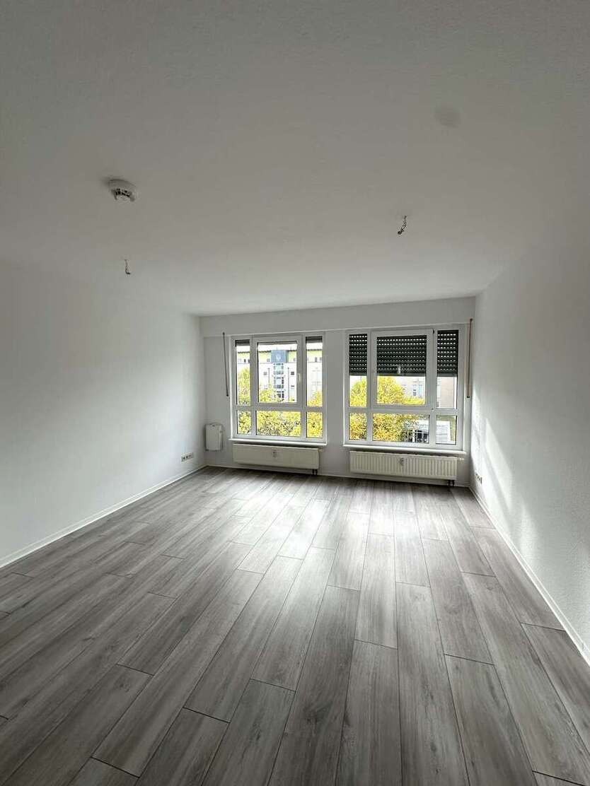 ++Frisch Sanierte Familienwohnung mit Aufzug++ 4 zimmer