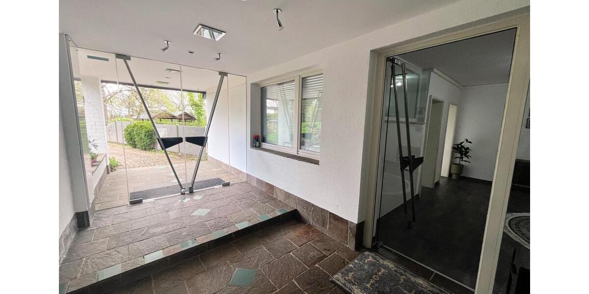 Terrassenwohnung Wissen - 4 Zimmer, 150 m&sup2;, 950&euro; | Angebot:26441225
