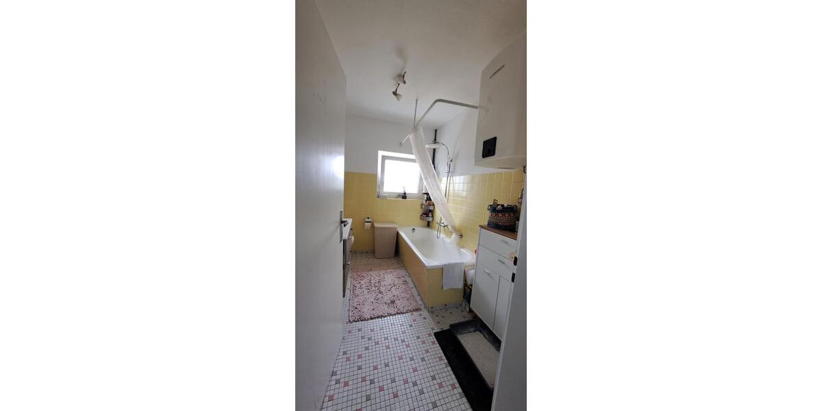 Etagenwohnung Losheim am See - 3 Zimmer, 75 m&sup2;, 700&euro; | Angebot:26549979