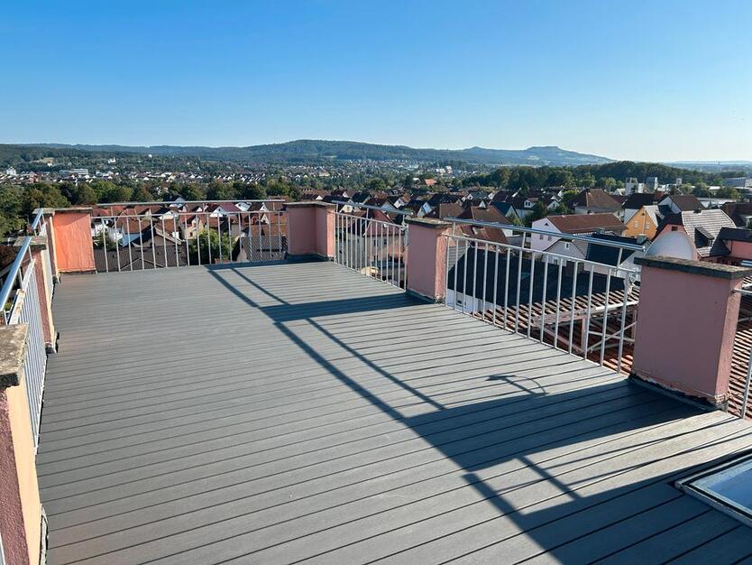 Wohnen über den Dächern des Maintals! Außergewöhnliches 1-Zimmer-Apartment zimmer