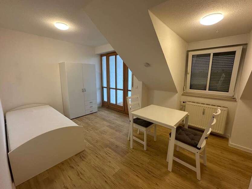 Wohnung zum Mieten in Königsbrunn 949 € 27 m²