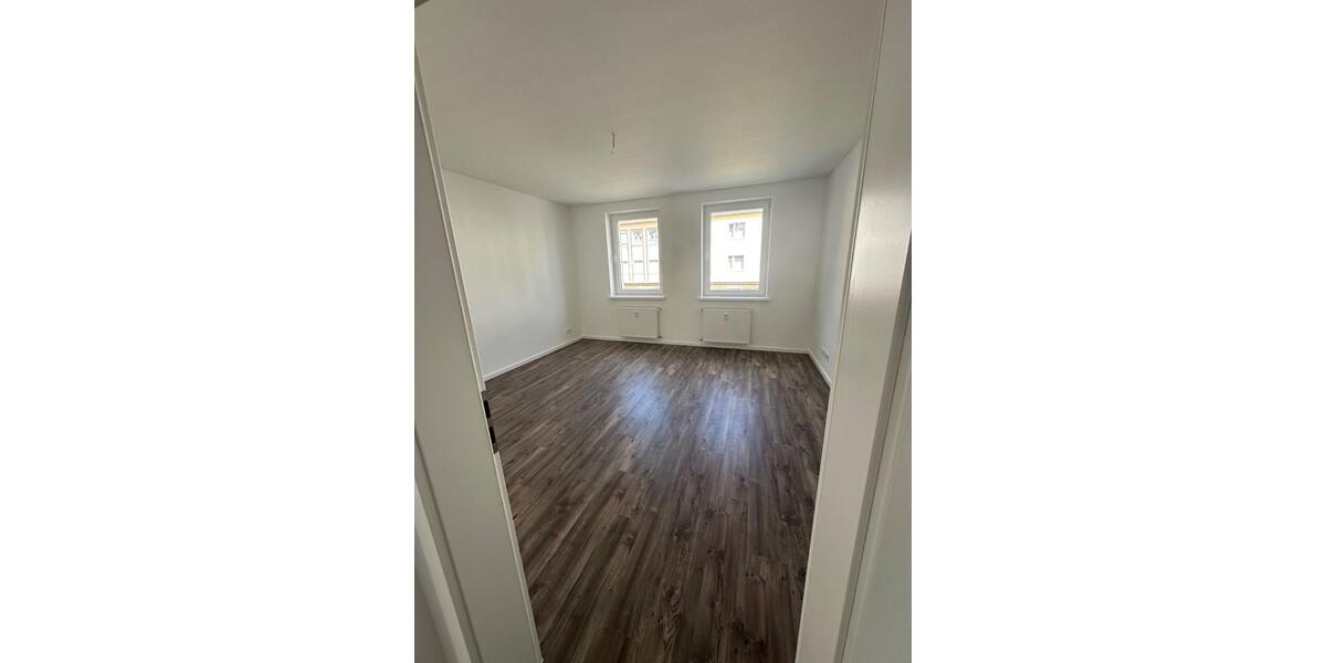 Etagenwohnung Schönebeck (Elbe) - 1 Zimmer, 37 m&sup2;, 360&euro; | Angebot:26254390