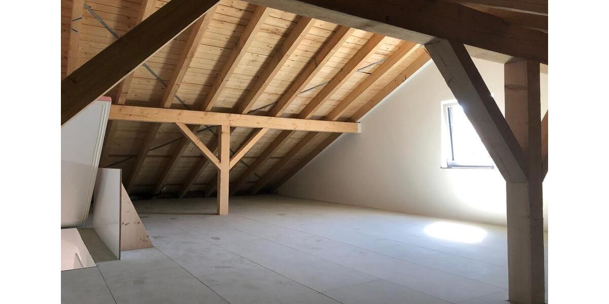 Doppelhaushälfte Kinding - 4.5 Zimmer, 147 m&sup2;, 1.460&euro; | Angebot:24715187