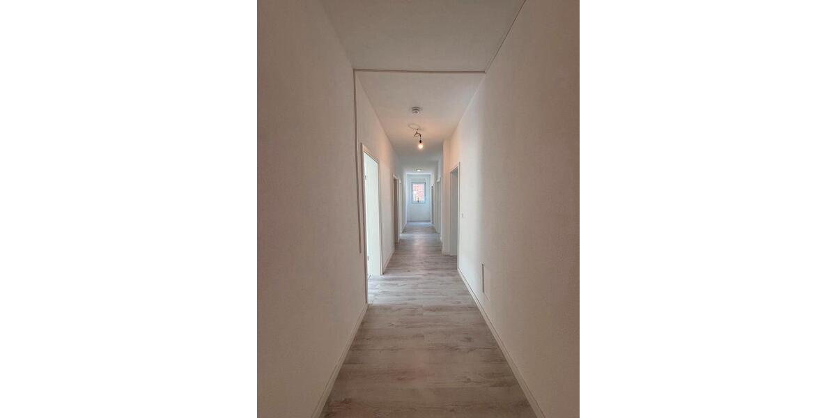 Wohnen auf Zeit Ludwigsburg - 4 Zimmer, 95 m&sup2;, 500&euro; | Angebot:26386831
