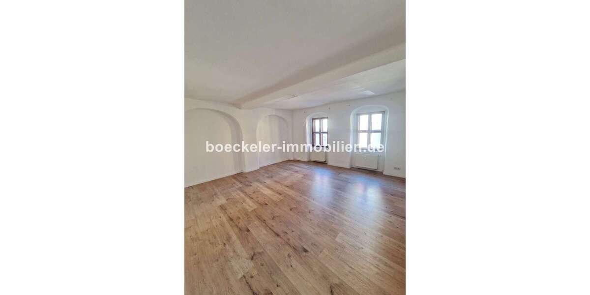 Etagenwohnung Naumburg - 2 Zimmer, 60 m&sup2;, 450&euro; | Angebot:26885414