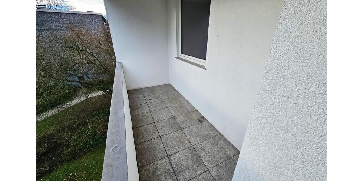 Etagenwohnung Bochum Altenbochum - 3 Zimmer, 80 m&sup2;, 670&euro; | Angebot:25974802