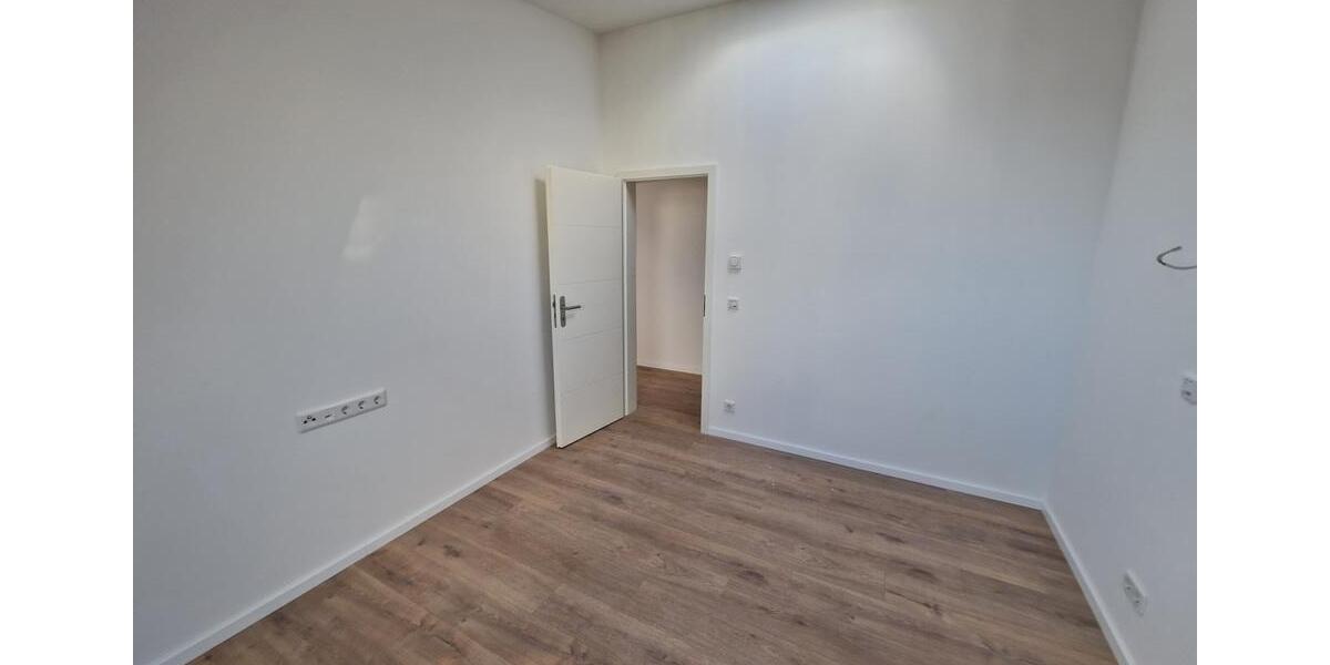 Dachgeschoßwohnung Berlin Mitte - 4 Zimmer, 122 m&sup2;, 2.501&euro; | Angebot:23317054