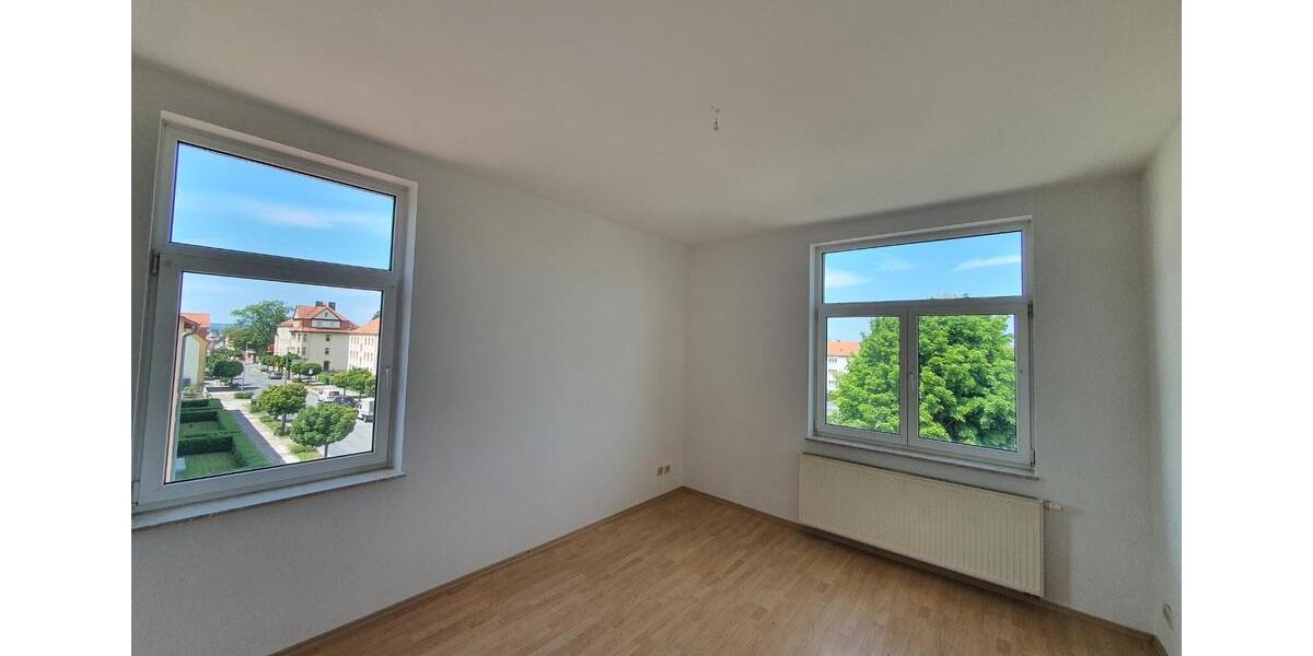 Etagenwohnung Apolda - 4 Zimmer, 98 m&sup2;, 870&euro; | Angebot:24672572