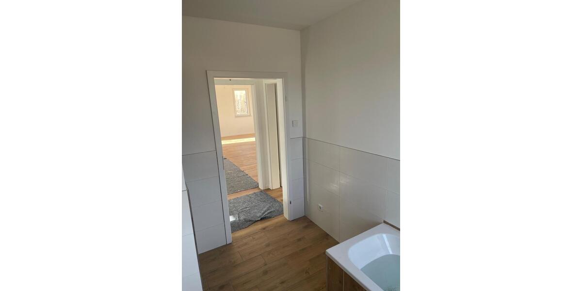 Etagenwohnung Roßleben-Wiehe Wiehe - 3 Zimmer, 100 m&sup2;, 1.000&euro; | Angebot:25178913