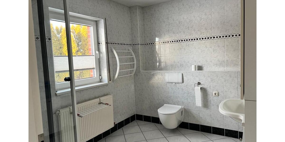 Einfamilienhaus Neukloster - 6 Zimmer, 135 m&sup2;, 1.100&euro; | Angebot:25309812