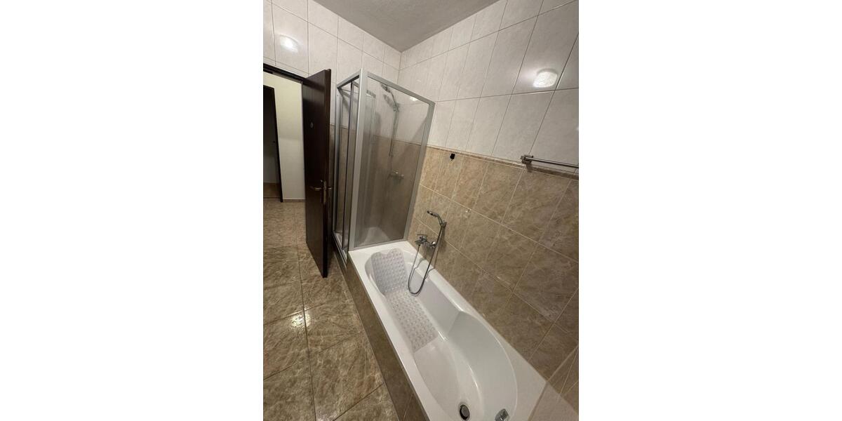 Etagenwohnung Höhr-Grenzhausen Grenzhausen - 3 Zimmer, 93 m&sup2;, 900&euro; | Angebot:26313784