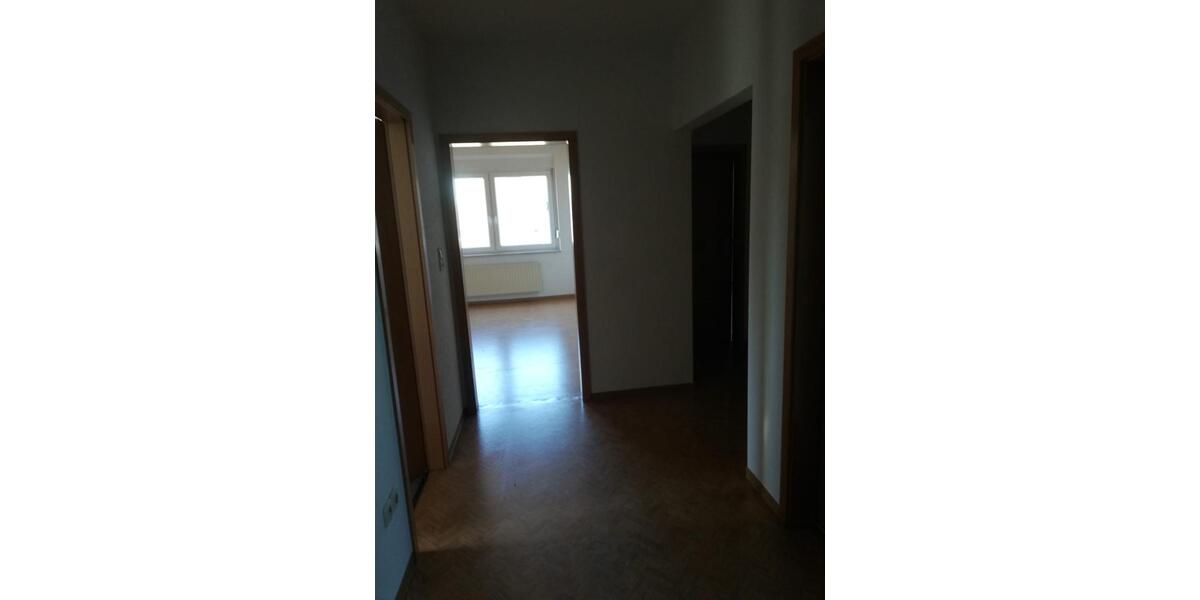 Dachgeschoßwohnung Zossen - 3 Zimmer, 65 m&sup2;, 800&euro; | Angebot:26497424