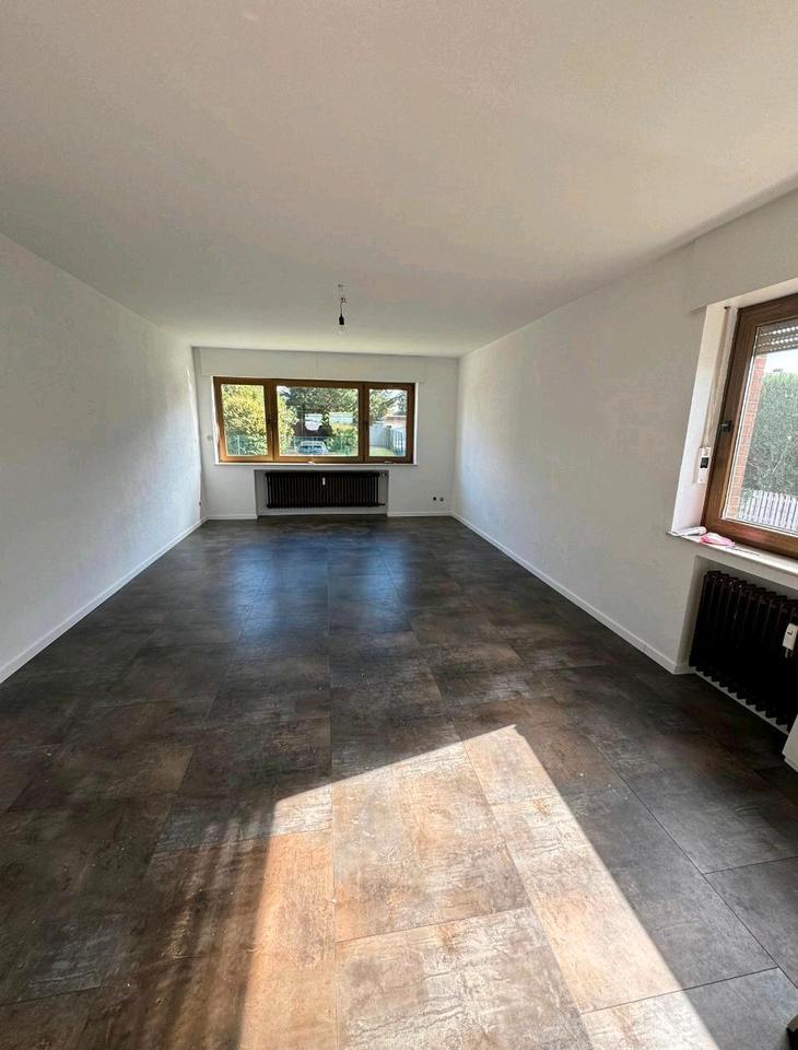 Moderne Wohnung mit Garten, Doppelgarage in Langerwehe-Schlich