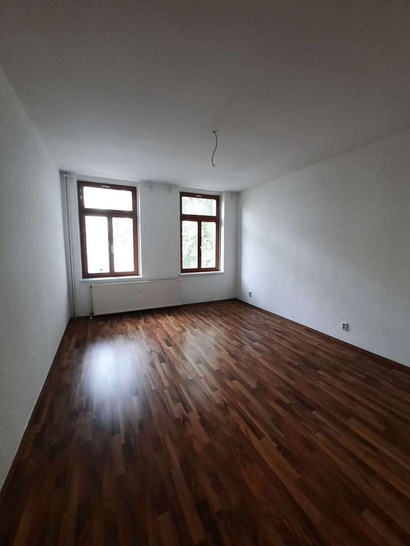 großzügige 3 Zimmer-Wohnung mit Einbauküche *ideal für WG oder Familien* 3 zimmer