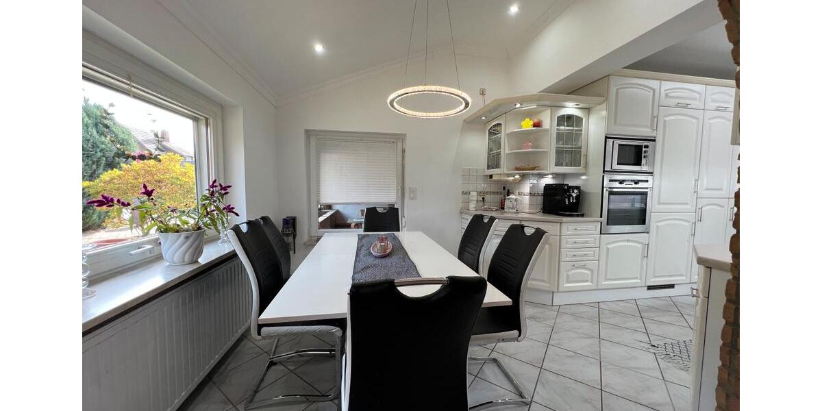 Einfamilienhaus Hagen im Bremischen - 7 Zimmer, 215 m&sup2;, 1.799&euro; | Angebot:25236573