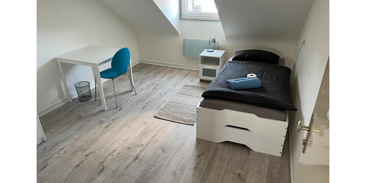 Wohnen auf Zeit Düren Distelrath - 4 Zimmer, 12 m&sup2;, 17&euro; | Angebot:22456945