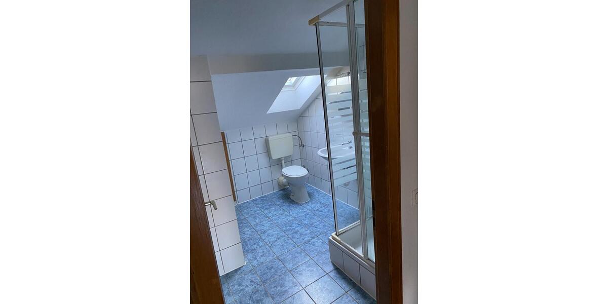 Dachgeschoßwohnung Lüdenscheid - 4 Zimmer, 420&euro; | Angebot:23693160