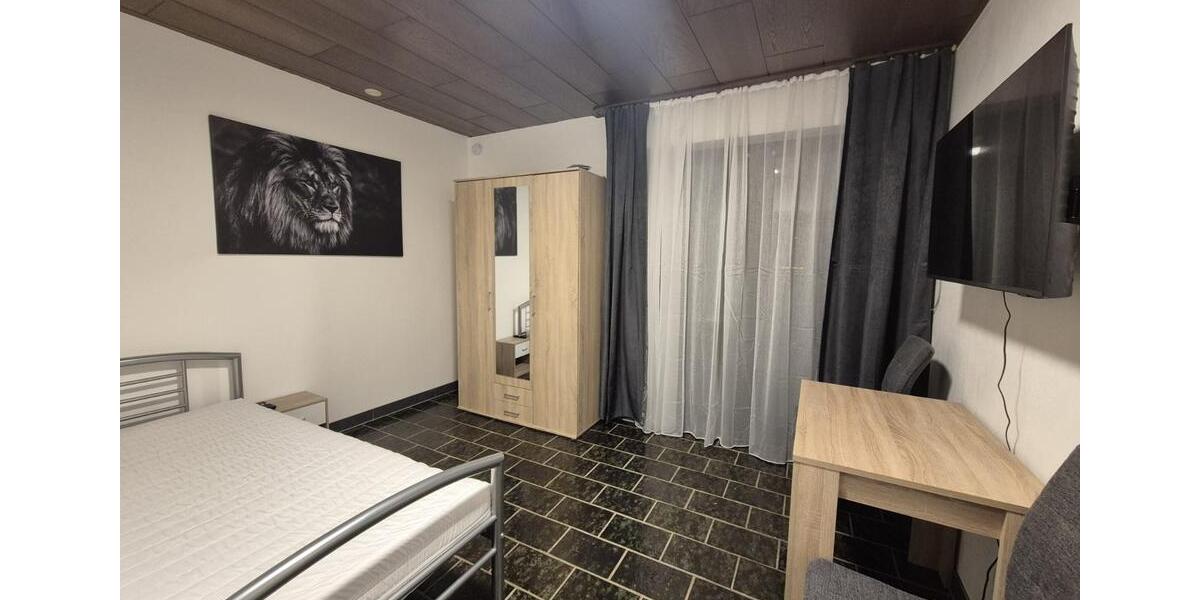 Wohnen auf Zeit Heinsberg - 5 Zimmer, 100 m&sup2;, 600&euro; | Angebot:23762367