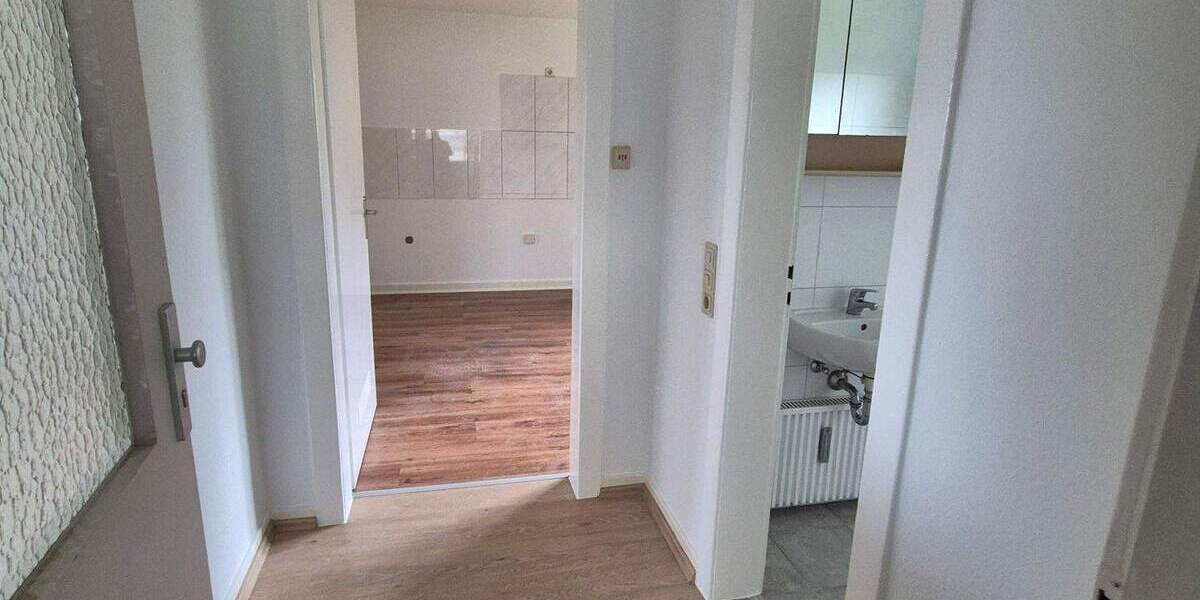 Etagenwohnung Lüdenscheid Tinsberg - 2 Zimmer, 350&euro; | Angebot:24620059