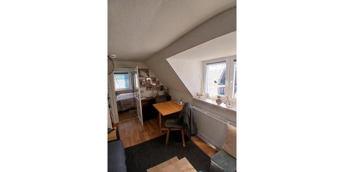 Dachgeschoßwohnung Kellinghusen - 1.5 Zimmer, 27 m&sup2;, 308&euro; | Angebot:25751307