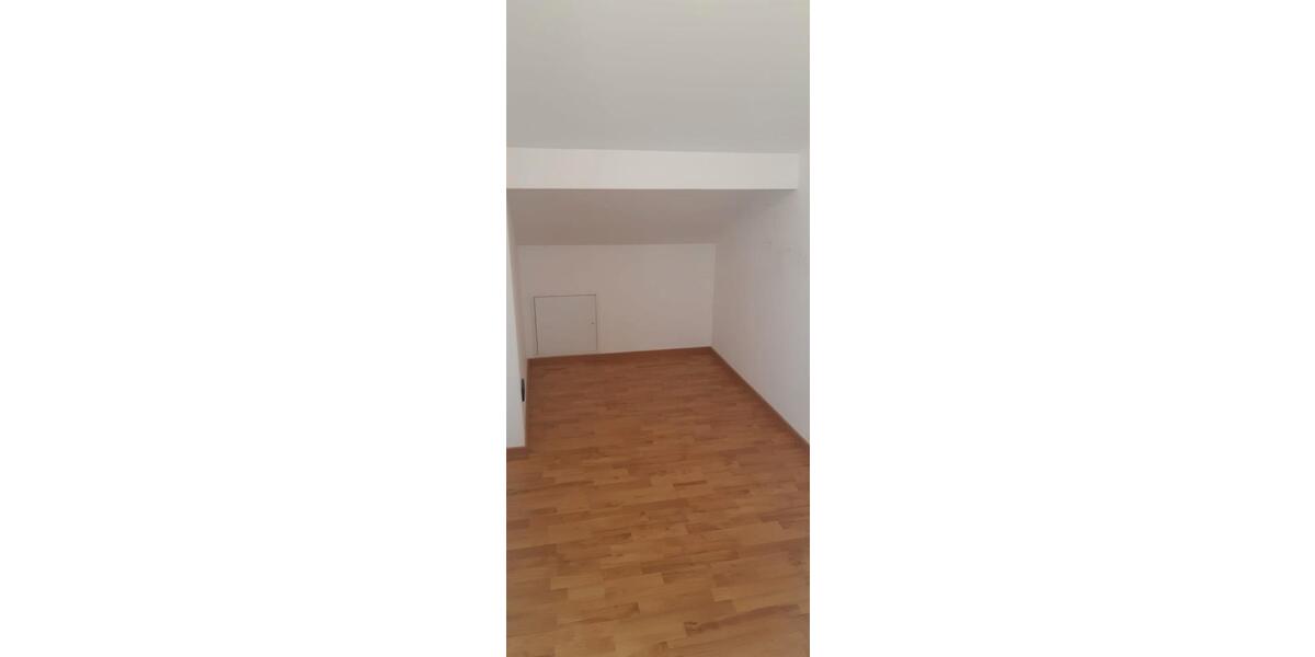 Dachgeschoßwohnung Eresing Sankt Ottilien - 3 Zimmer, 86 m&sup2;, 1.000&euro; | Angebot:26481231