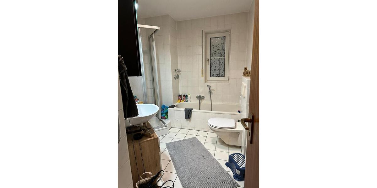 Etagenwohnung Rüdesheim - 3 Zimmer, 90 m&sup2;, 900&euro; | Angebot:26688073