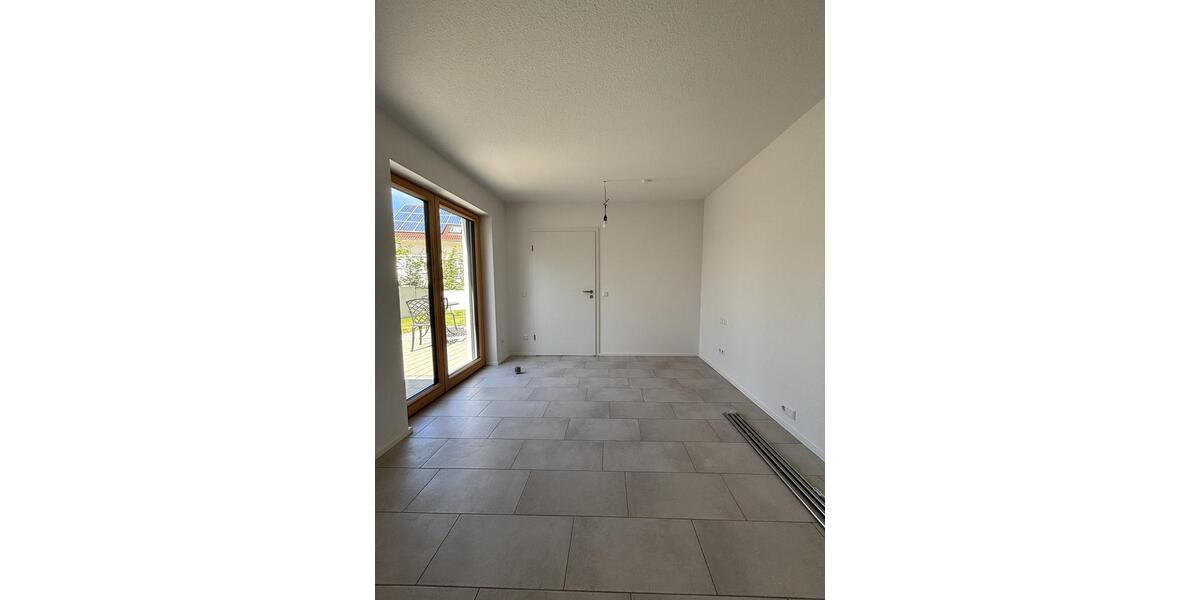 Erdgeschoßwohnung Ilsfeld - 2.5 Zimmer, 66 m&sup2;, 950&euro; | Angebot:26393573