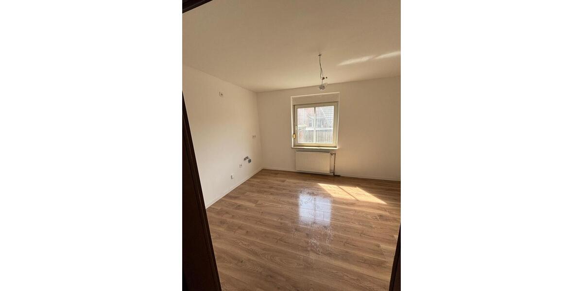 Erdgeschoßwohnung Duisburg Walsum - 2 Zimmer, 63 m&sup2;, 550&euro; | Angebot:26611655
