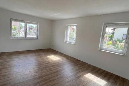 Wohnung Schwandorf - 2 Zimmer, 67 m&sup2;, 750&euro; | Angebot:27539087