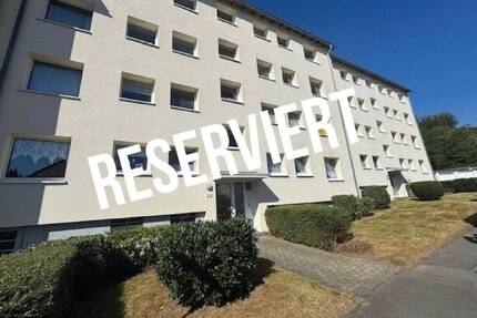 RESERVIERT! Renovierte und gepflegte 3-Zimmer Mietwohnung mit Balkon in Plettenberg