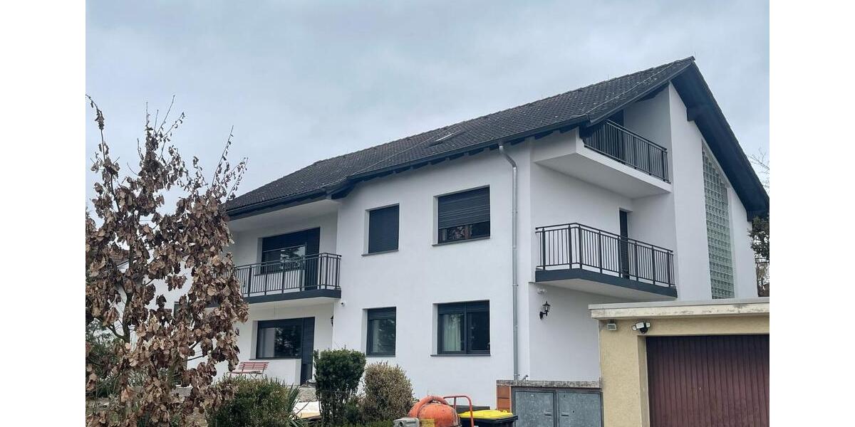 Erstbezug – nach Renovierung 4 ZKB-Wohnung 4 zimmer