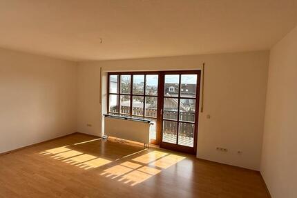 Wohnung Hengersberg - 3 Zimmer, 72 m&sup2;, 650&euro; | Angebot:25550464