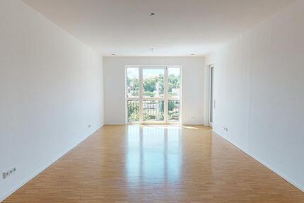 Große 3-Zimmer-Wohnung mit 2 Balkonen zimmer