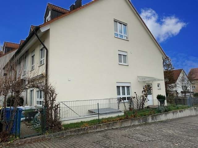 Einfamilienhaus Haßfurt - 4 Zimmer, 110 m&sup2;, 1.050&euro; | Angebot:27071115